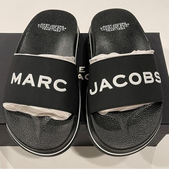 Marc Jacobs Slides Womens Size 6 Black Logo Slip On Sandals Designer Pool NEW - Picture 9 of 15